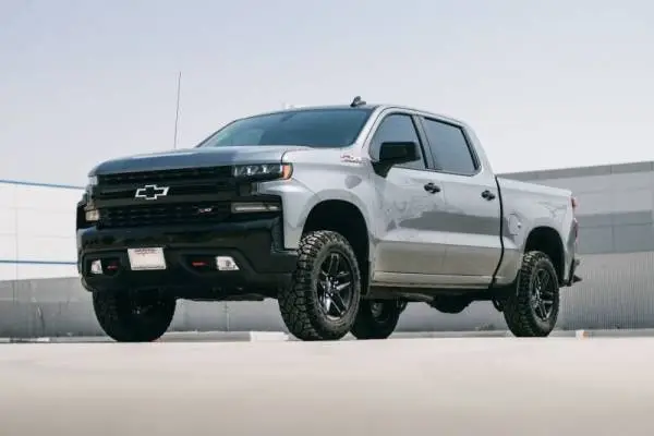 Cognito 19-24 Chevy Silv/Sierra 1500 4WD 1in Perf Ball Joint Leveling Kit w/ Fox PS Coilover 2.0 IFP thumbnail 2