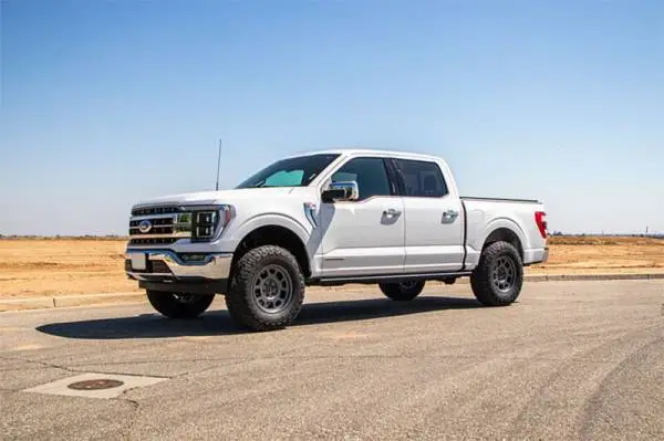 Cognito 21-23 Ford F-150 4WD 2.5in Performance Leveling Kit w/ Elka 2.0 IFP shocks thumbnail 2