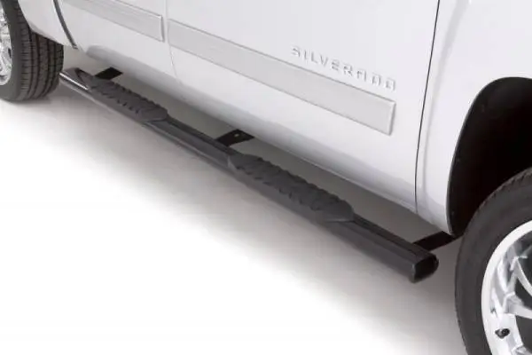 Lund 15-17 Chevy Colorado Crew Cab 5in. Oval Straight Steel Nerf Bars - Black image 4
