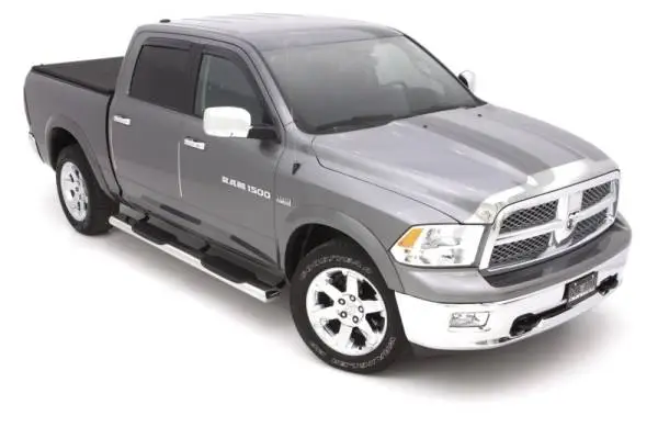 Lund 10-17 Dodge Ram 2500 Crew Cab 6in. Oval Straight SS Nerf Bars - Polished image 6