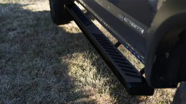 Lund 09-17 Dodge Ram 1500 Crew Cab Summit Ridge 2.0 Running Boards - Black image 4
