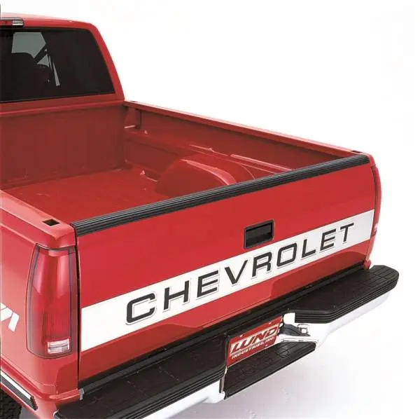 Lund Universal (Pickup) Tailgate Protector - Black image 4