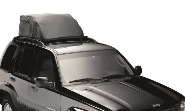 Lund Universal (Aerodynamic Rooftop Storage Bag) Aerodynamic Rooftop Storage Bag - Black thumbnail 4