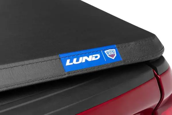 Lund 19-23 Chevrolet Silverado 1500 (5.5ft. Bed) Genesis Tri-Fold Tonneau Cover - Black thumbnail 5