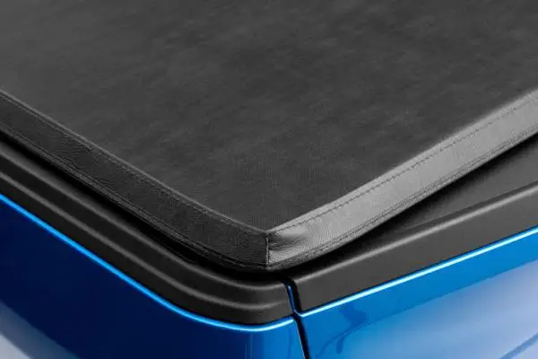 Lund 99-07 Chevy Silverado 1500 (6.5ft. Bed) Genesis Tri-Fold Tonneau Cover - Black thumbnail 7