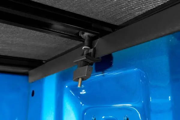 Lund 02-17 Dodge Ram 1500 (6.5ft. Bed Excl. Rambox) Genesis Elite Tri-Fold Tonneau Cover - Black thumbnail 2