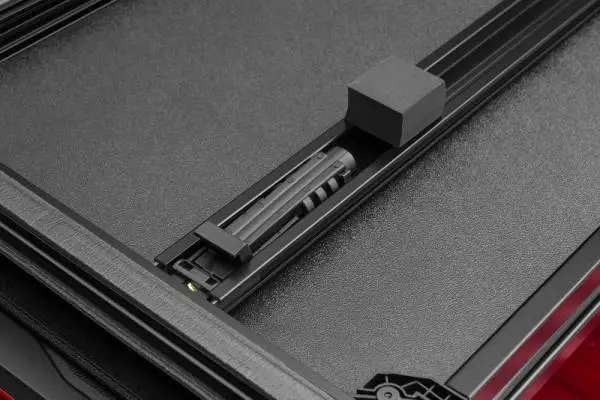 Lund 88-99 Chevy C1500 Fleetside (8ft. Bed) Hard Fold Tonneau Cover - Black thumbnail 4