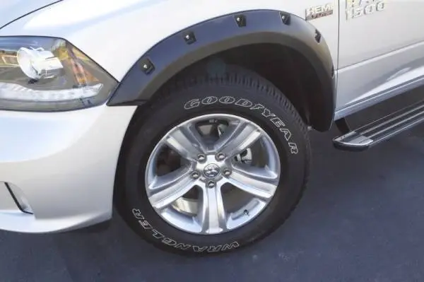 Lund 02-08 Dodge Ram 1500 RX-Rivet Style Smooth Elite Series Fender Flares - Black (4 Pc.) thumbnail 3