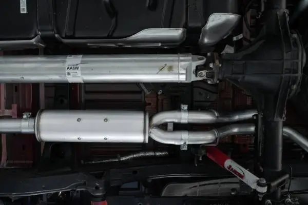 MBRP 19-Up Chevy Silverado 1500 6.2L 2.5in Catback Dual Rear Exit T304 SS thumbnail 5