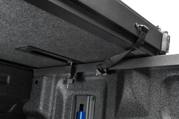 Extang 17-23 Ford Super Duty Short Bed (6ft 10in) Solid Fold ALX thumbnail 3