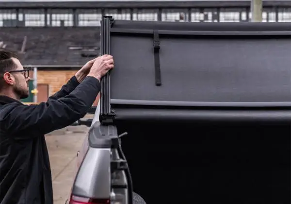 Extang 19-21 Chevy/GMC Silverado/Sierra 1500 (6 ft 6 in) Does Not Fit Storage Boxes Trifecta ALX thumbnail 4