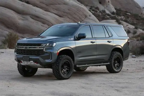 Fabtech 2021+ GM SUV 3in Ball Joint UCA System