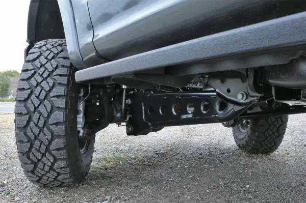 Fabtech 05-20 Ford F250/350 & 08-20 Ford F450/550 4WD 4/6/8in Lift Radius Arm System thumbnail 2