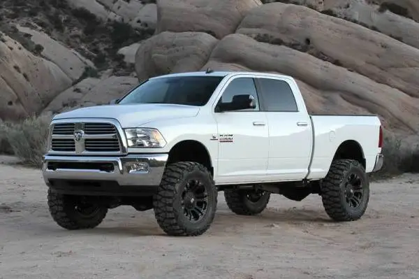 Fabtech 14-18 Ram 2500 4WD 5in Basic Kit w/2.25 Dlss thumbnail 2