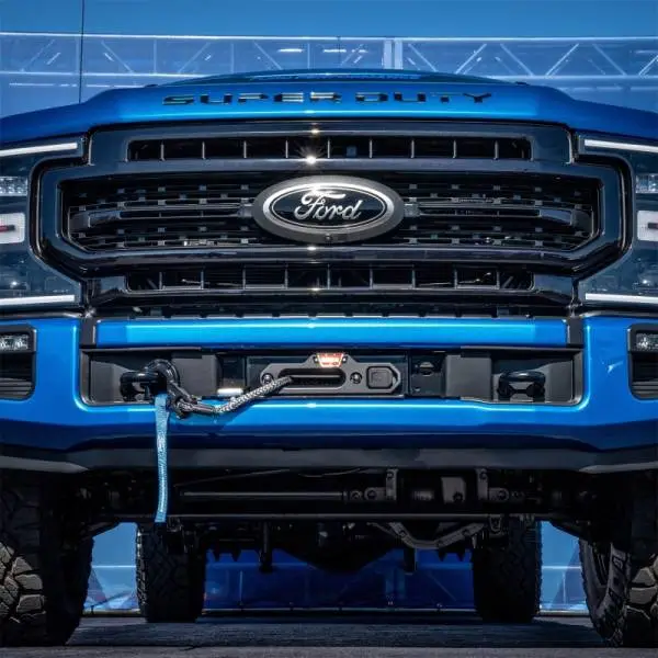 Ford Racing 23-24 Super Duty Ford Performance Parts/Warn Winch Kit