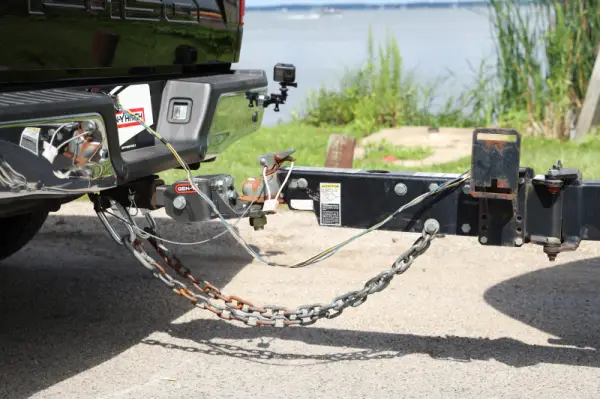 Gen-Y Glyder Torsion-Flex 2in Shank 2in Drop 7K Hitch w/Ball Platform/1in Diameter Mounting Hole image 3