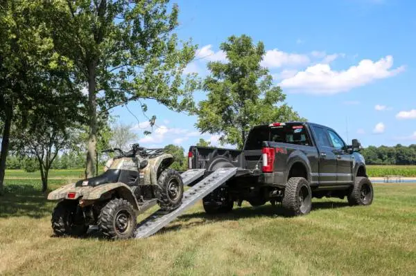 Gen-Y Heavy-Duty 7ft Aluminum Loading Ramps 14in x 84in 3K Capacity Per Ramp - Pair thumbnail 3