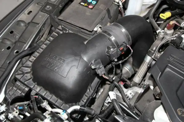 K&N 13-15 RAM 2500/3500 L6-6.7L DSL Performance Intake Kit thumbnail 12