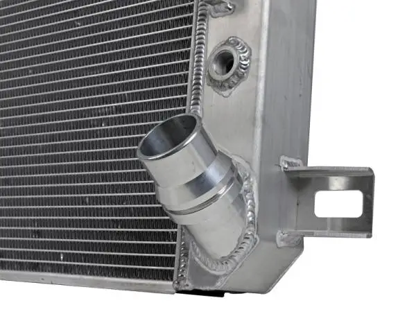 aFe BladeRunner Street Series Tube & Fin Aluminum Radiator 06-10 GM Diesel Trucks 6.6L V8 thumbnail 4
