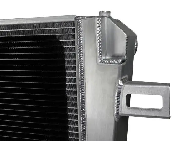 aFe BladeRunner Street Series Tube & Fin Aluminum Radiator 06-10 GM Diesel Trucks 6.6L V8 thumbnail 6