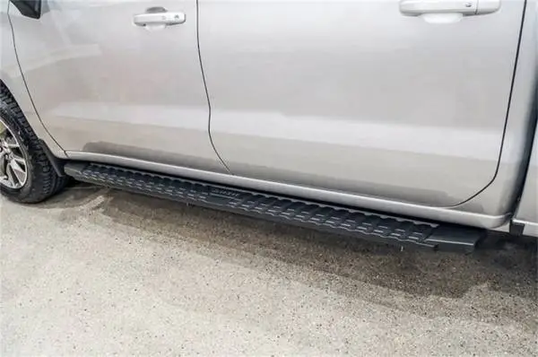 Dee Zee 88in Universal Crew Cab Molded Running Board (No Brackets) thumbnail 2