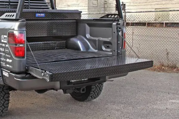 Deezee 19-23 Dodge/Ram Ram Tailgate Protector Full Black-Tread thumbnail 2