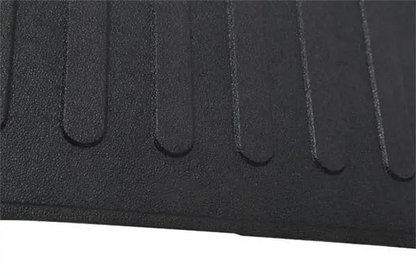 Deezee 02-12 RAM 1500/03-12 2500/03-12 3500 8ft. Heavyweight Bed Mat thumbnail 4