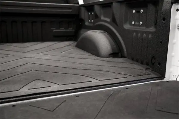 Deezee 07-18 Chevrolet Silverado Heavyweight Bed Mat - Custom Fit 6 1/2Ft Bed (X Pattern) thumbnail 5