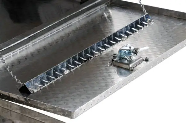 Deezee Universal Tool Box - Specialty Topsider BT Alum thumbnail 4