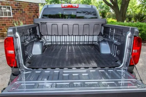 Deezee 88-00 Chevrolet/GMC C/K Pickup Heavyweight Bed Mat - Custom Fit 8Ft Bed (Lined Pattern) thumbnail 4