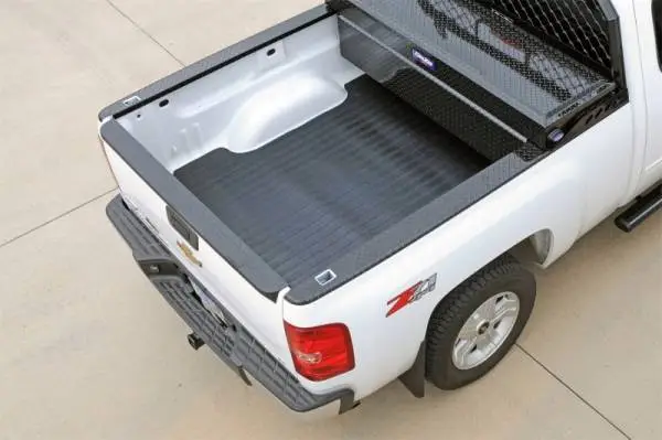 Deezee 19-23 Chevrolet Silverado Heavyweight Bed Mat - Custom Fit 8Ft Bed (Lined Pattern) image 2