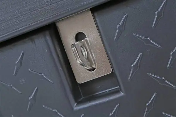 Deezee Universal Tool Box - Specialty Triangle Plastic image 3