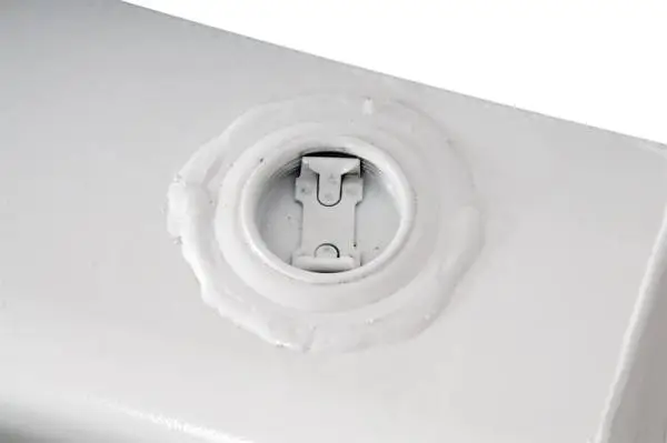 Deezee Universal Tanks - L-Shape White Steel (55 Gal) thumbnail 5