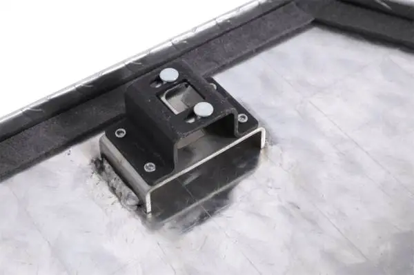 Deezee Universal Tool Box - Specialty 60 Degree Triangle BT Alum image 2