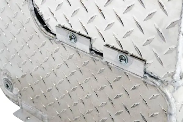 Deezee Universal Tanks - Combo Brite-Tread Aluminum (43 Gal) thumbnail 2