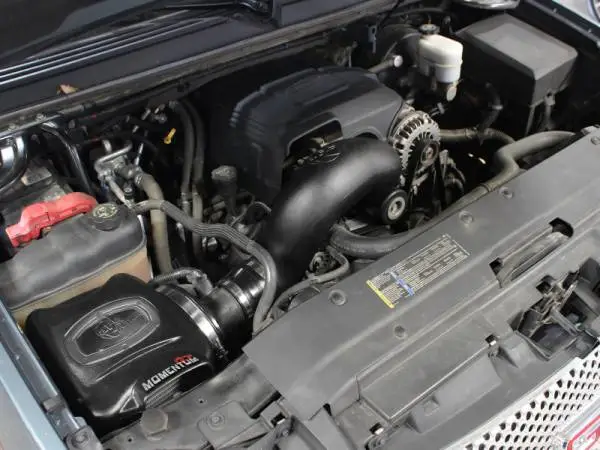 aFe Momentum GT Stage-2 Si Pro DRY S Intake System GM Trucks/SUVs V8 4.8L/5.3L/6.0L/6.2L (GMT900) El image 3