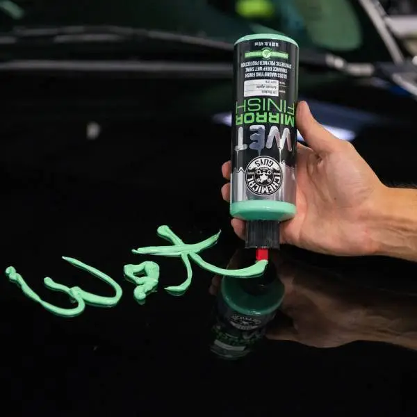 Chemical Guys Wet Mirror Finish Ultra Slick Gloss Magnifier - 16oz image 5