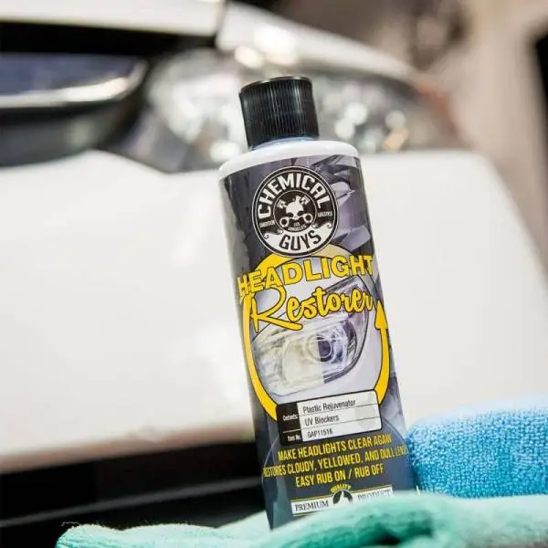 Chemical Guys Headlight Restorer & Protectant - 16oz image 4