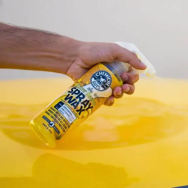 Chemical Guys Blazin Banana Carnauba Spray Wax - 1 Gallon thumbnail 3