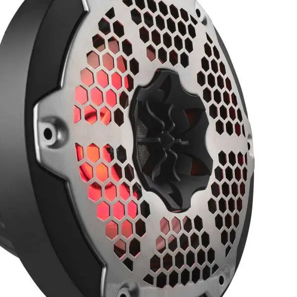 DS18 Subwoofer & Enclosure 10in 300 Watts RMS 4 ohm SVC Black w/ Covers image 11