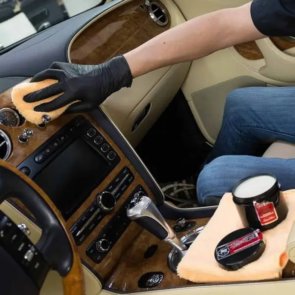 Chemical Guys Petes 53 Black Pearl Signature Carnauba Paste Wax w/Applicators - 8 oz thumbnail 6