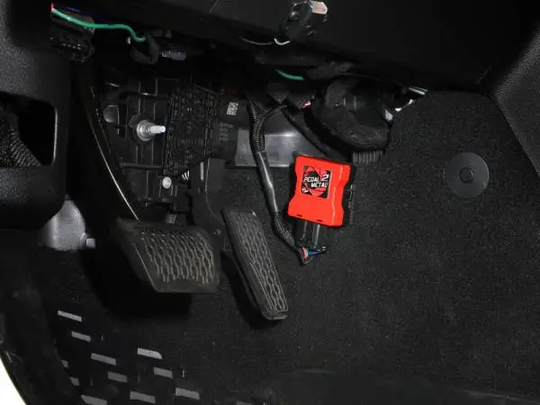 aFe 07-18 Chevrolet Silverado 1500 / 07-18 Chevrolet Tahoe Pedal 2 Metal Throttle Enhancer thumbnail 3