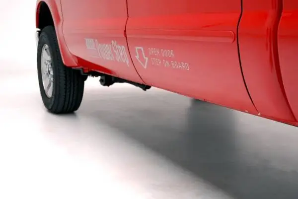 AMP Research 2004-2007 Ford F250/F350/450 All Cabs PowerStep - Black thumbnail 3